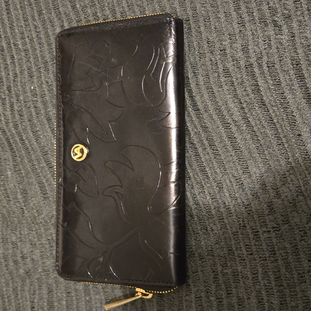 Valentina‎ Black Embossed Leather Wallet with Gold Accent - Made In Italy
